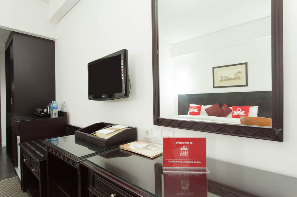 Zen Premium Menteng Syariah Giacarta Esterno foto