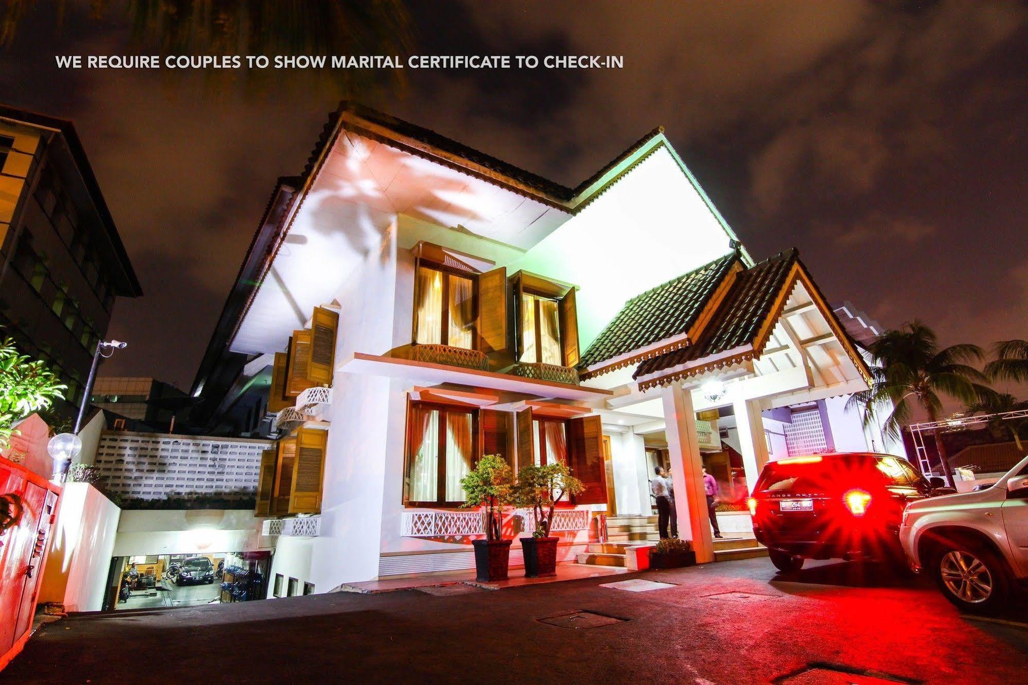 Zen Premium Menteng Syariah Giacarta Esterno foto