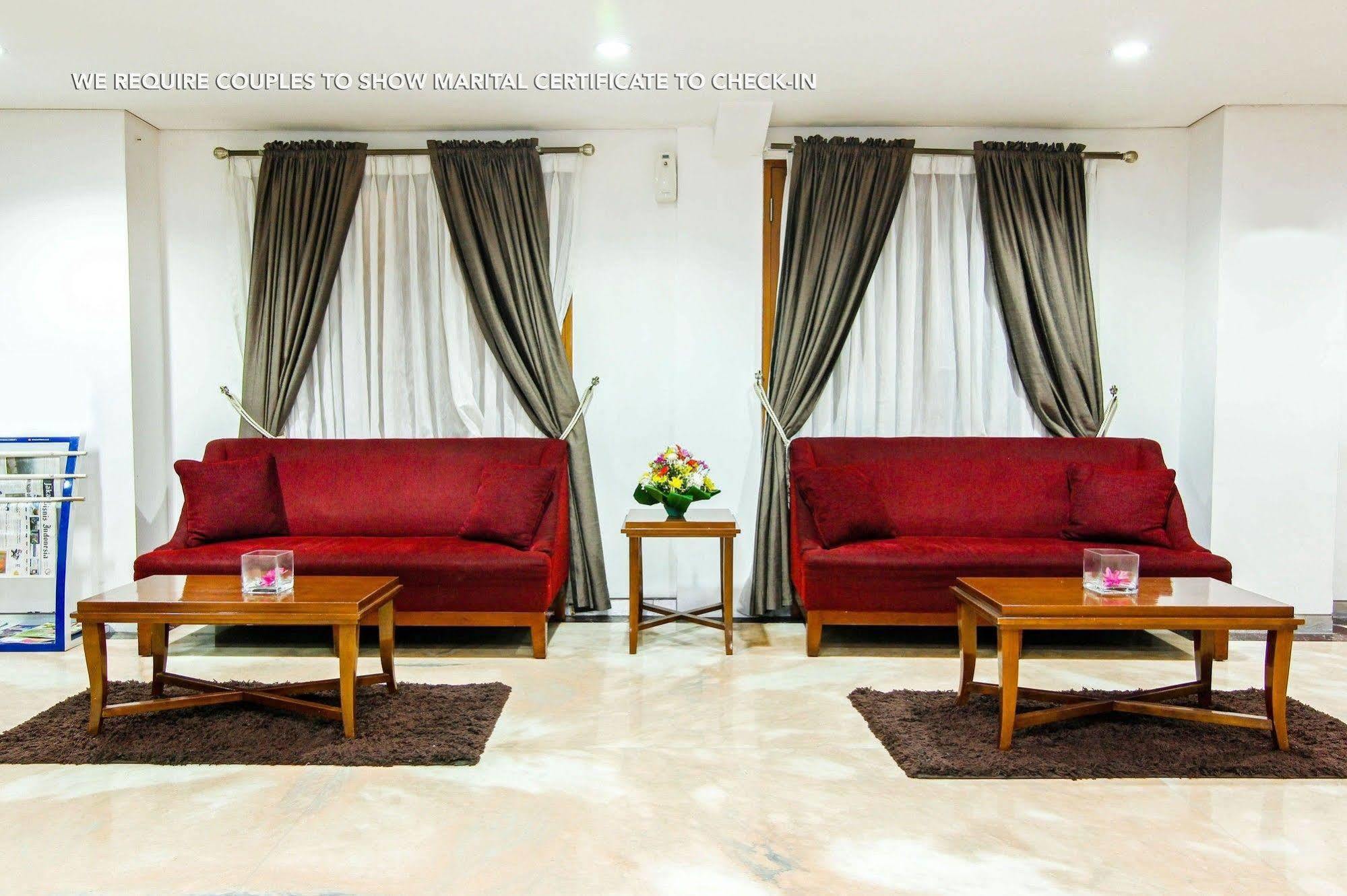 Zen Premium Menteng Syariah Giacarta Esterno foto