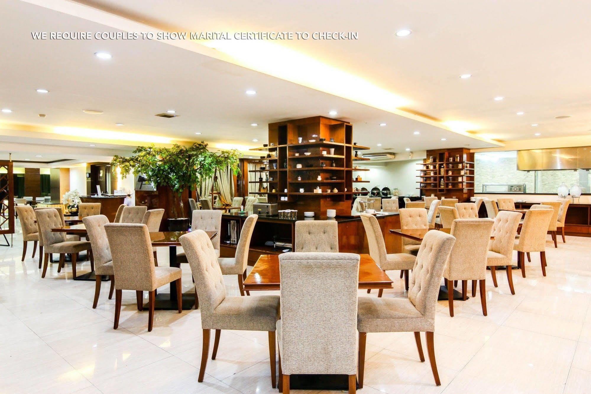 Zen Premium Menteng Syariah Giacarta Esterno foto