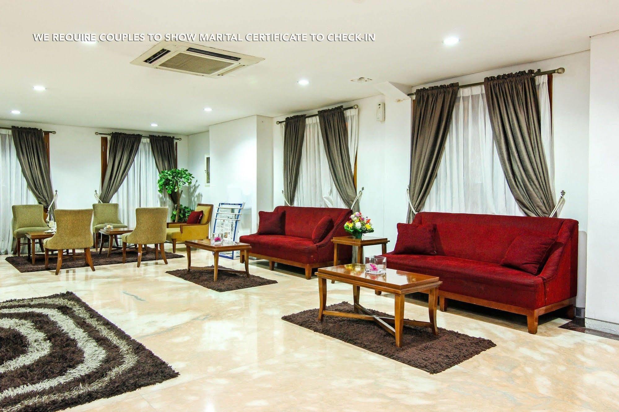 Zen Premium Menteng Syariah Giacarta Esterno foto