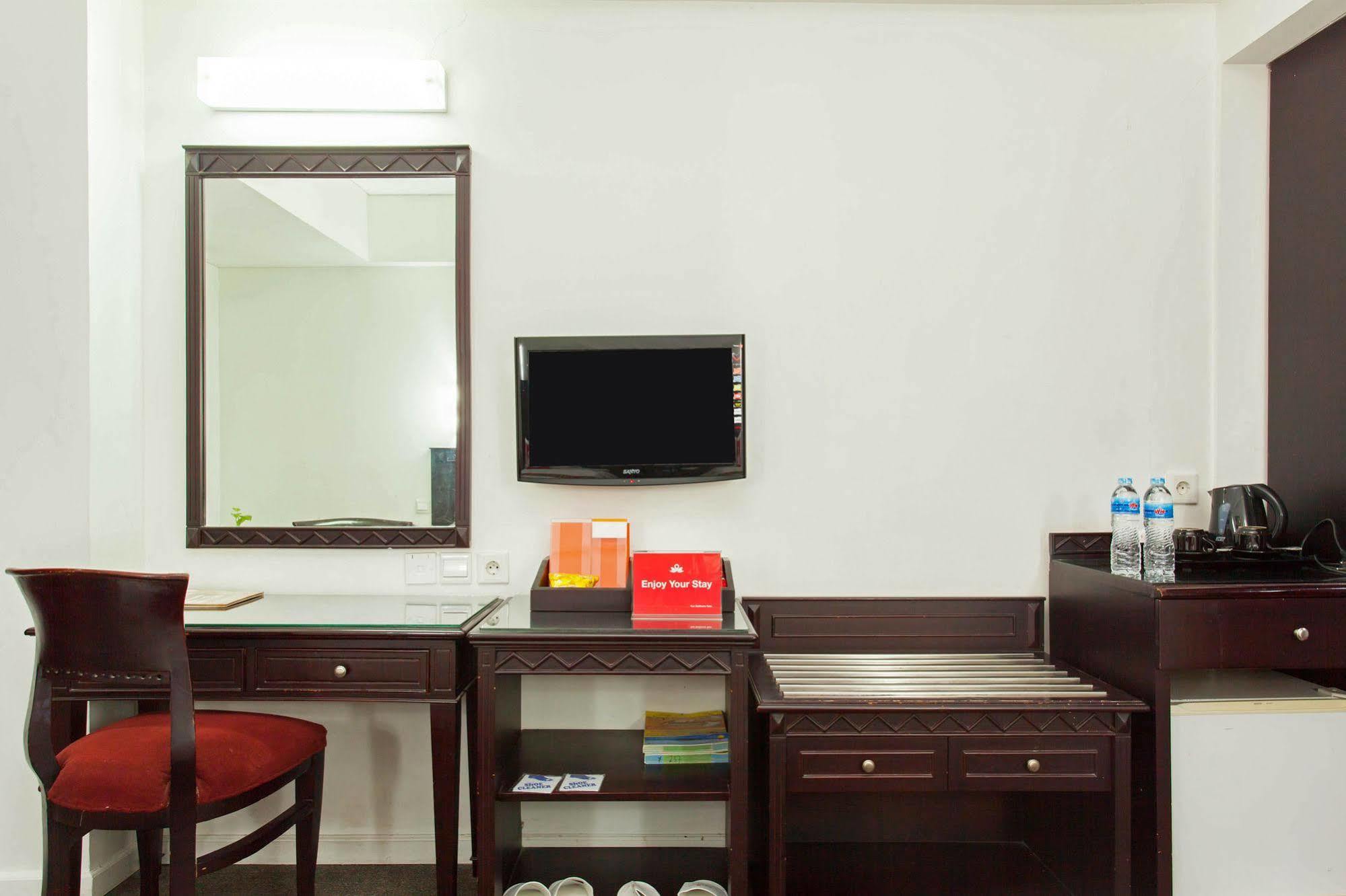 Zen Premium Menteng Syariah Giacarta Esterno foto