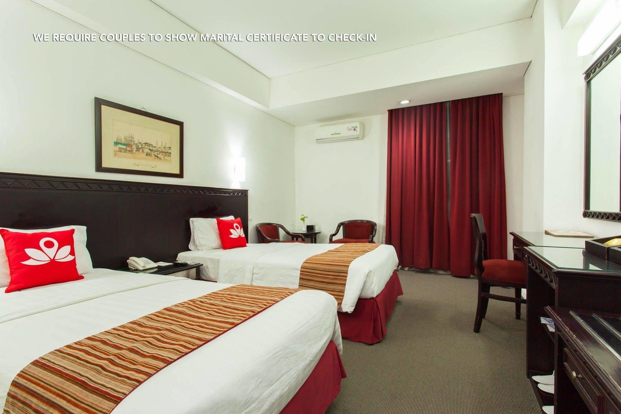 Zen Premium Menteng Syariah Giacarta Esterno foto