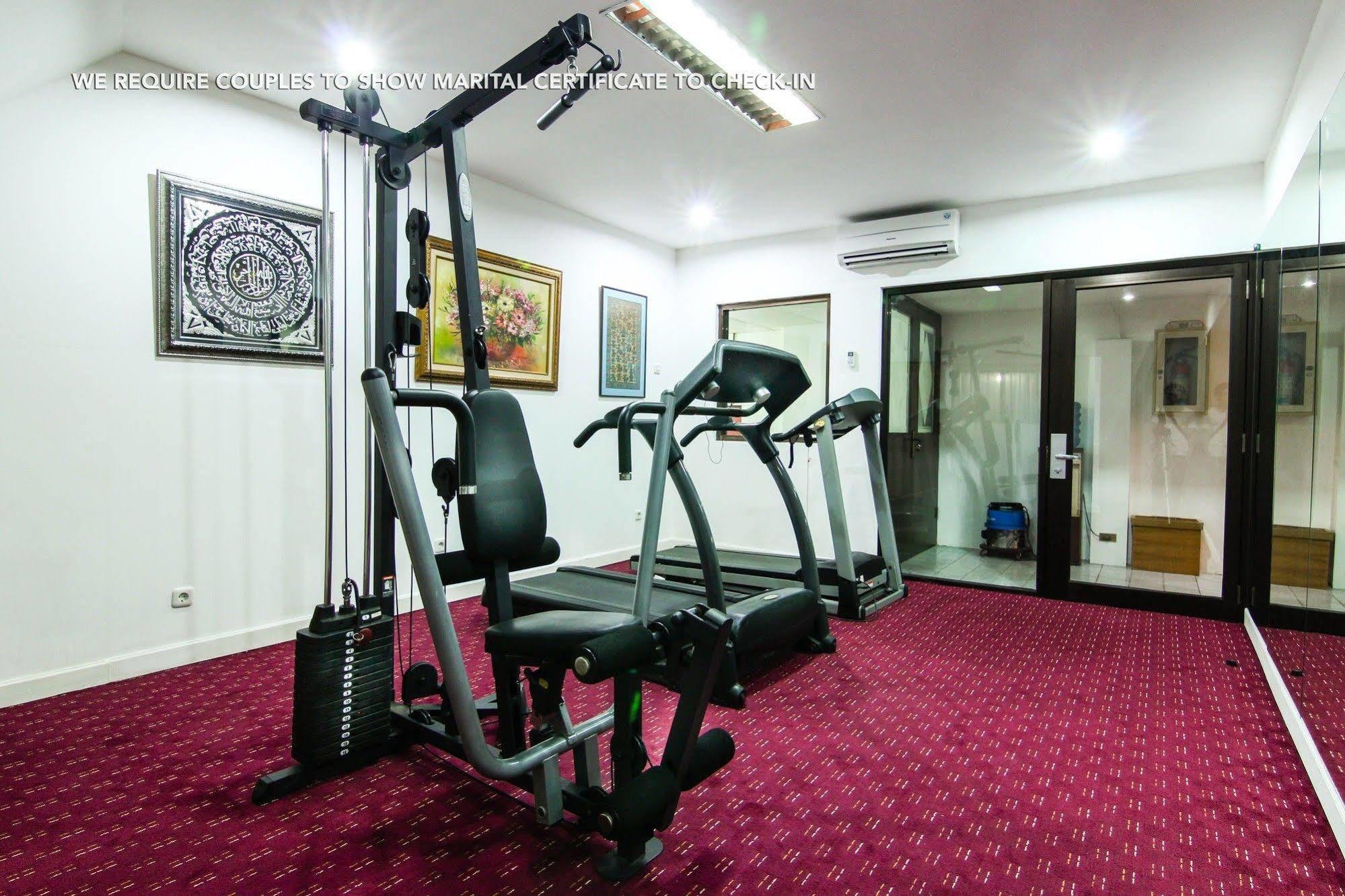 Zen Premium Menteng Syariah Giacarta Esterno foto