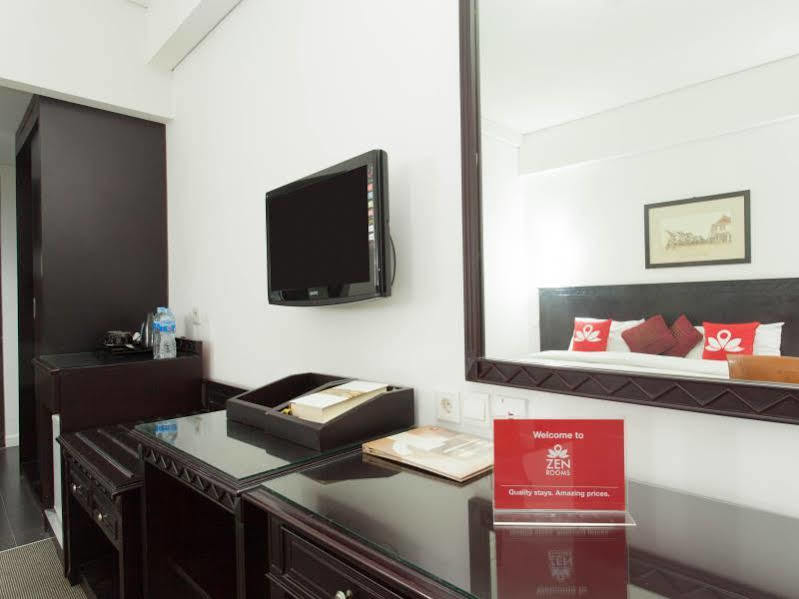 Zen Premium Menteng Syariah Giacarta Esterno foto